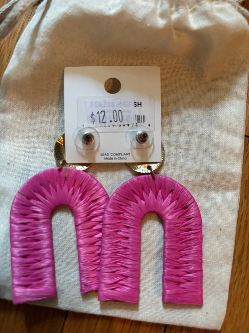 Tell Your Tale Pink Raffia Arch Earrings with Gold Discs